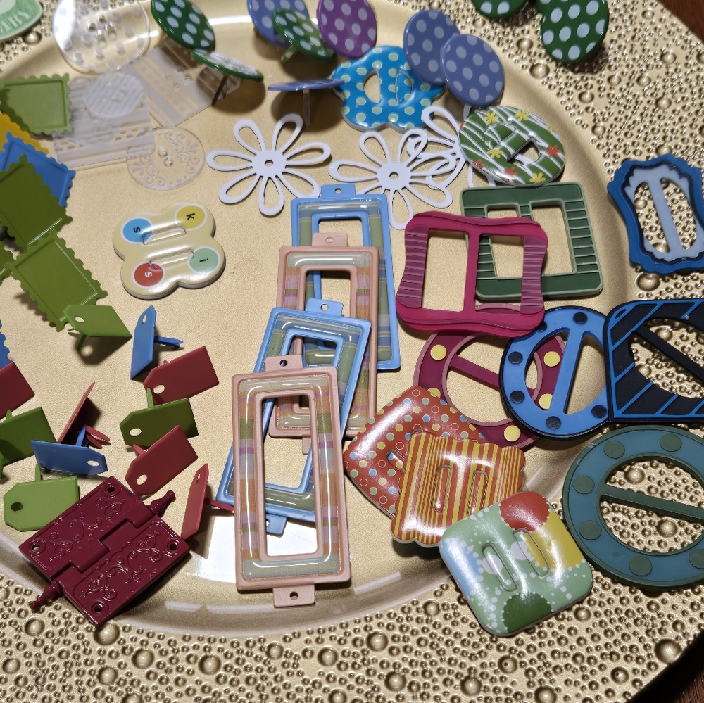 Colorful Scrapbooking Embellishments - Picture 14 of 16